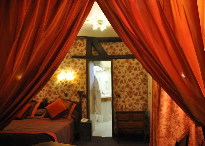Hotel Des Orfevres 3*