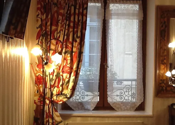 Des Orfevres Hotel