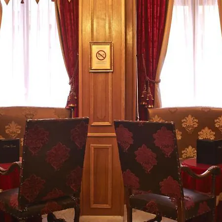 Hotel Grand Dechampaigne Parigi
