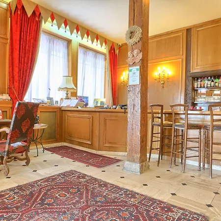 Grand Dechampaigne Hotel 3*