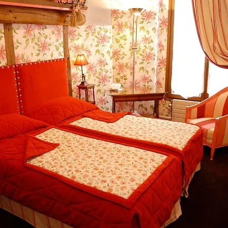 Grand Dechampaigne Hotel 3*