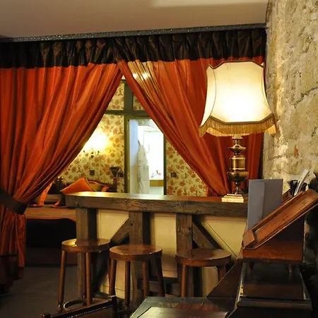 Hotel Grand Dechampaigne 3*