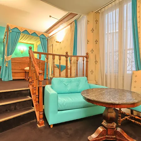 Grand Dechampaigne Hotel 3*