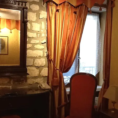 Grand Dechampaigne Hotel Paris