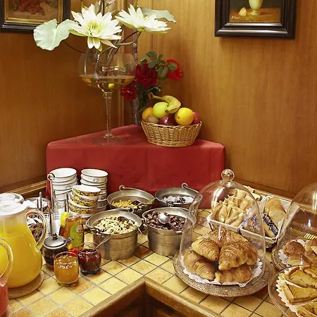 Hotel Grand Dechampaigne 3*