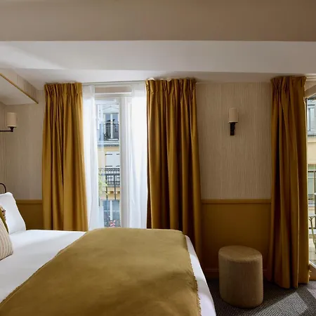Des Orfevres Hotel 3*