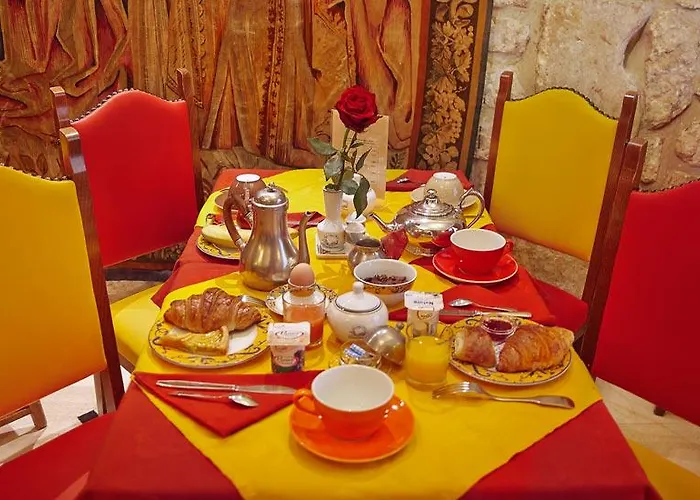 Grand Dechampaigne Hotel Parijs