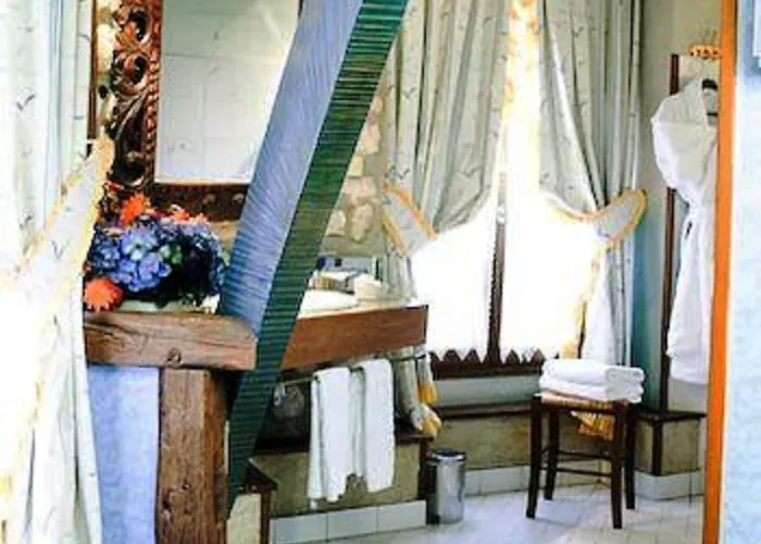 Grand Dechampaigne Hotel 3*