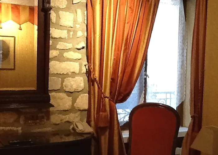 Grand Dechampaigne Hotel Parijs