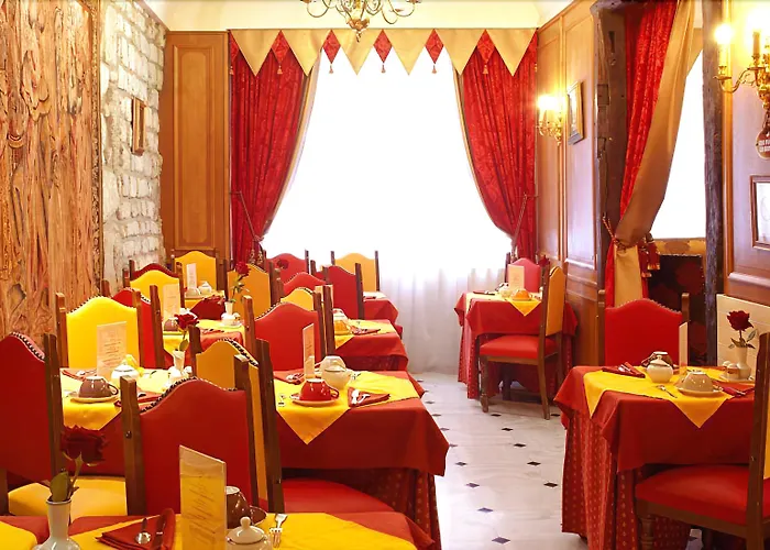 Grand Dechampaigne Hotel Parijs