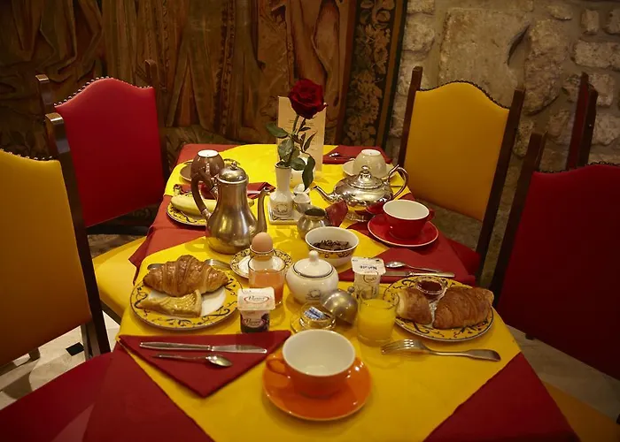 Grand Dechampaigne Hotel 3*