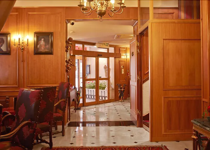 Des Orfevres Hotell