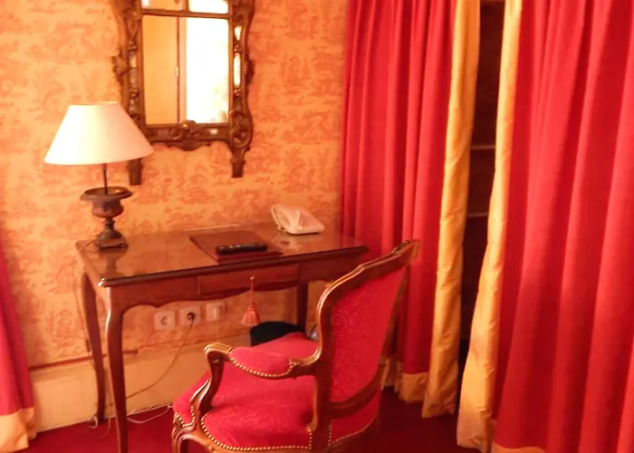 Des Orfevres Hotell 3*